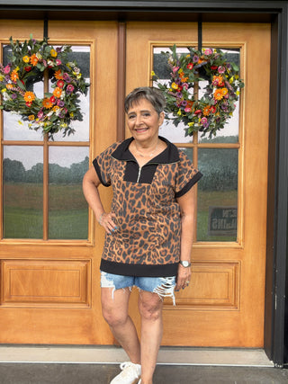 Lovey Leopard zip up Top