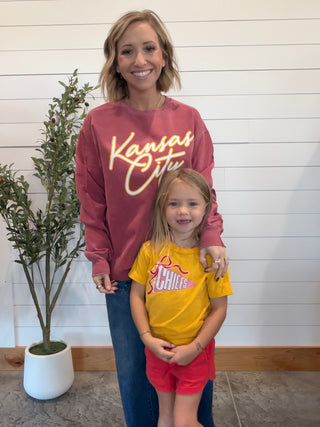 Chiefs Flag Pennant Tee/Sweatshirt