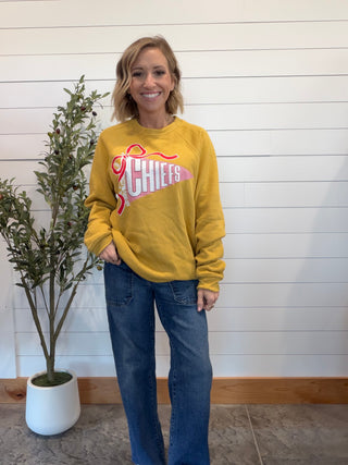 Chiefs Flag Pennant Tee/Sweatshirt