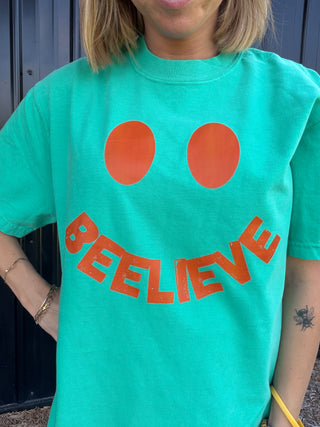 BEE-lieve Smiley